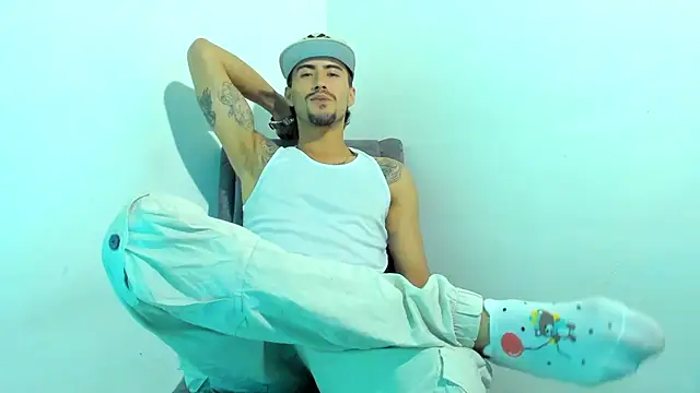 Snapshot of harold_777 chatting on 16, 11, 2025 harold 777 online show from 16, 11, 2025