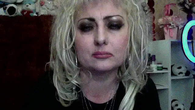 Snapshot of xHot_Amazonq chatting on 17, 1, 2026 xHot Amazonq online show from 17, 1, 2026