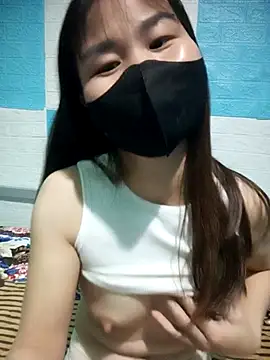 Snapshot of Donatella28 chatting on 28, 11, 2025 Donatella28 online show from 28, 11, 2025