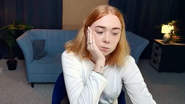 Snapshot of AddieOsler chatting on 15, 11, 2025 AddieOsler online show from 15, 11, 2025