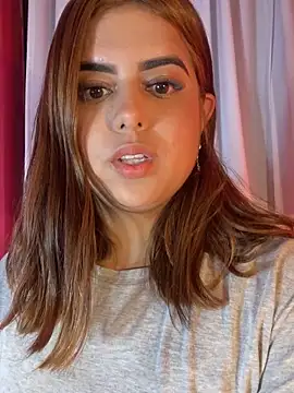 Snapshot of RileyFlame chatting on 26, 11, 2025 RileyFlame online show from 26, 11, 2025