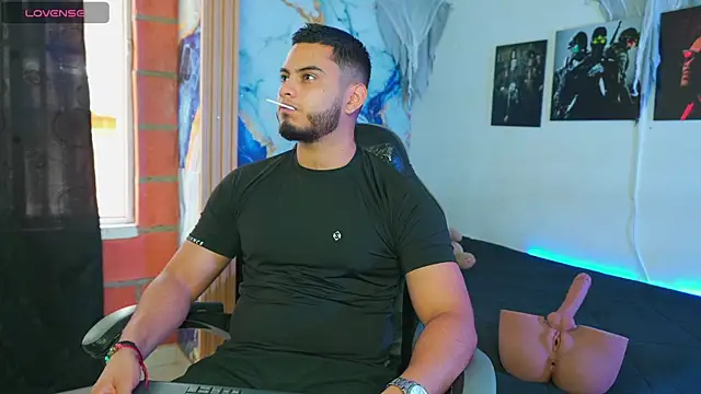 Snapshot of Tiler_wolker chatting on 7, 11, 2025 Tiler wolker online show from 7, 11, 2025