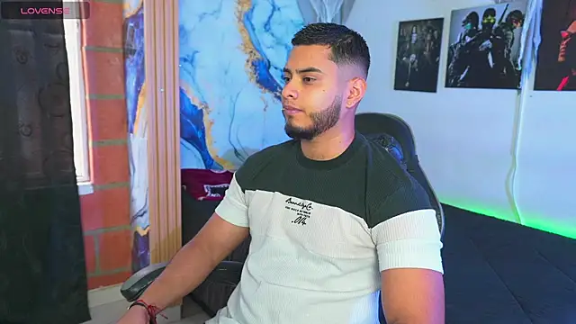 Snapshot of Tiler_wolker chatting on 9, 11, 2025 Tiler wolker online show from 9, 11, 2025