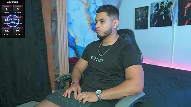 Snapshot of Tiler_wolker chatting on 30, 11, 2025 Tiler wolker online show from 30, 11, 2025