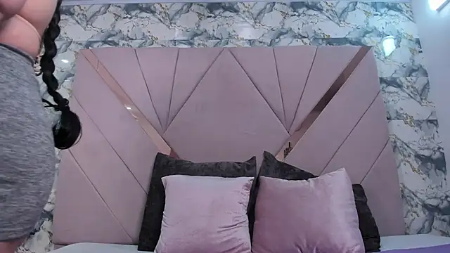 naomy sexy  online show from 20, 12, 2025