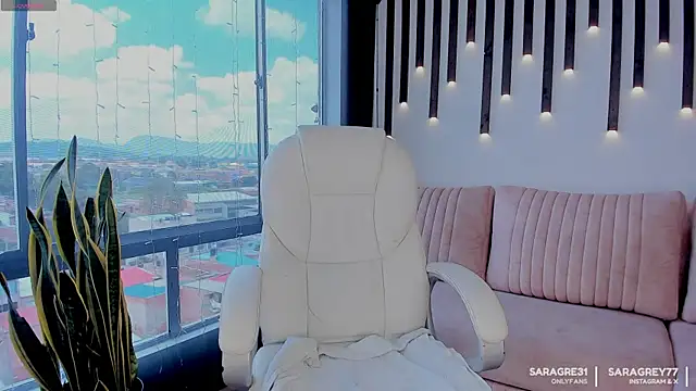 saragrey77 online show from 17, 12, 2025