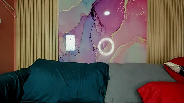 Snapshot of NhoanBrunette chatting on 25, 11, 2025 NhoanBrunette online show from 25, 11, 2025