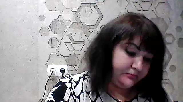 Snapshot of KaralinaLoverq chatting on 28, 10, 2025 KaralinaLoverq online show from 28, 10, 2025