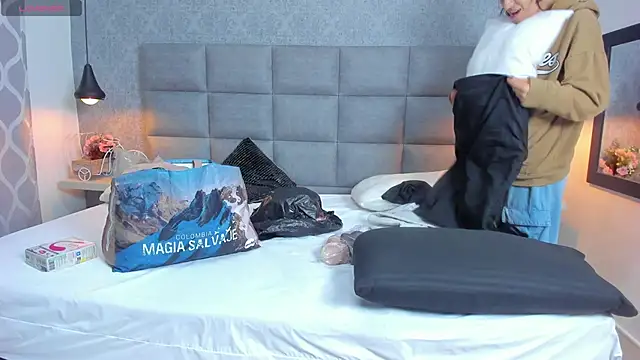 Snapshot of Luna_Bella3 chatting on 30, 11, 2025 Luna Bella3 online show from 30, 11, 2025