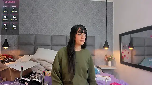 Luna Bella3 online show from 16, 2, 2026