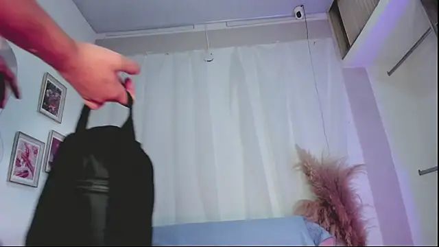 Snapshot of Sweetiee_Aurora chatting on 27, 11, 2025 Sweetiee Aurora online show from 27, 11, 2025