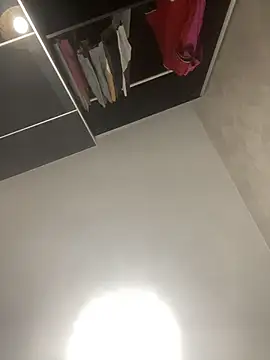 Dondeloquieras4 online show from 6, 3, 2026