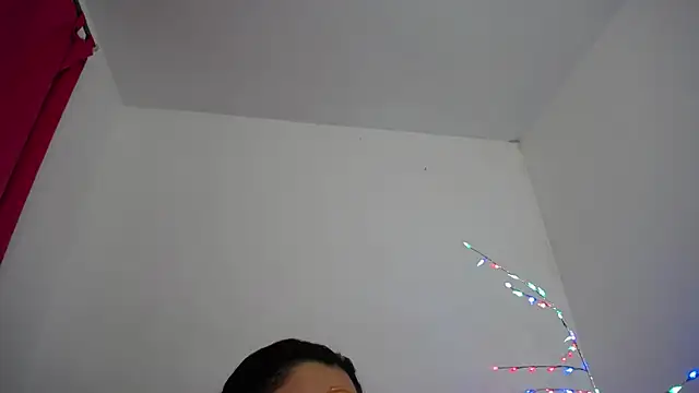 Snapshot of Mia_fox29 chatting on 3, 12, 2025 Mia fox29 online show from 3, 12, 2025