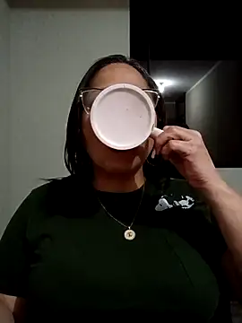 Snapshot of Angie_milf50 chatting on 6, 11, 2025 Angie milf50 online show from 6, 11, 2025