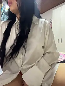 Snapshot of Im_Saraaaa chatting on 12, 11, 2025 Im Saraaaa online show from 12, 11, 2025