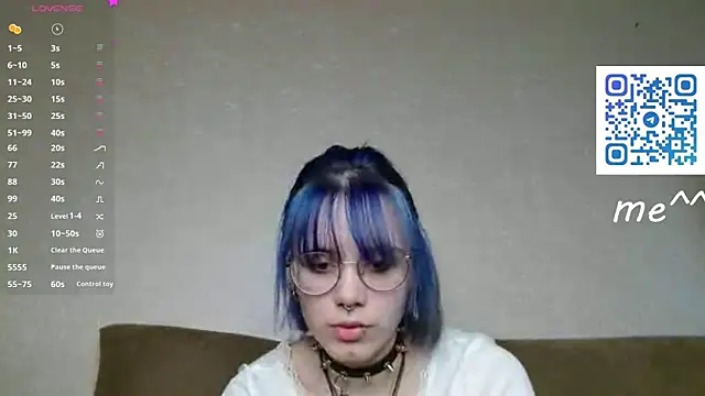 KellePourier online show from 10, 4, 2026