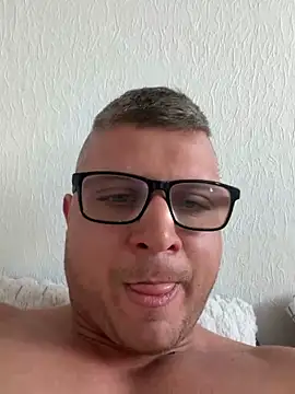 Snapshot of PolishBoy1995 chatting on 11, 5, 2026 PolishBoy1995 online show from 11, 5, 2026