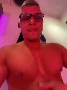 Snapshot of PolishBoy1995 chatting on 11, 5, 2026 PolishBoy1995 online show from 11, 5, 2026