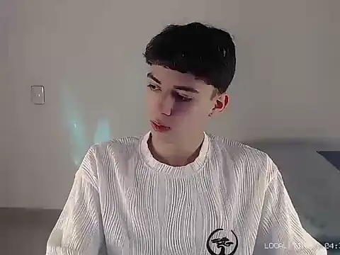 Snapshot of Sett_01 chatting on 8, 11, 2025 Sett 01 online show from 8, 11, 2025