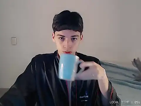 Snapshot of Sett_01 chatting on 18, 11, 2025 Sett 01 online show from 18, 11, 2025