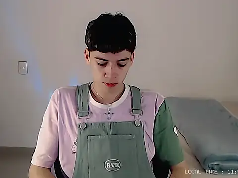 Snapshot of Sett_01 chatting on 23, 11, 2025 Sett 01 online show from 23, 11, 2025