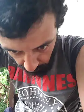 Snapshot of AlanMargin chatting on 8, 11, 2025 AlanMargin online show from 8, 11, 2025