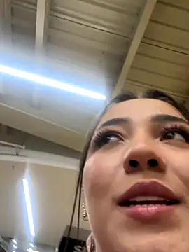 Snapshot of Hannahpradaa_ chatting on 12, 11, 2025 Hannahpradaa online show from 12, 11, 2025