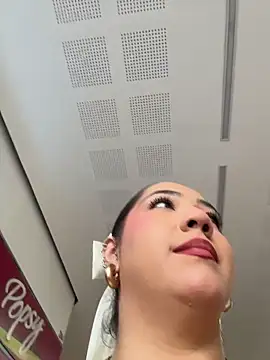 Snapshot of Hannahpradaa_ chatting on 24, 11, 2025 Hannahpradaa online show from 24, 11, 2025