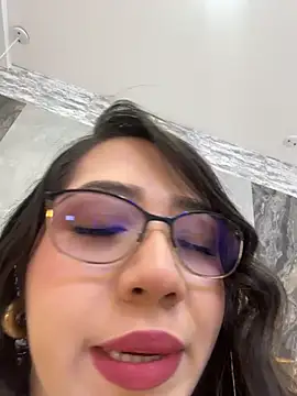 Snapshot of Hannahpradaa_ chatting on 17, 12, 2025 Hannahpradaa online show from 17, 12, 2025