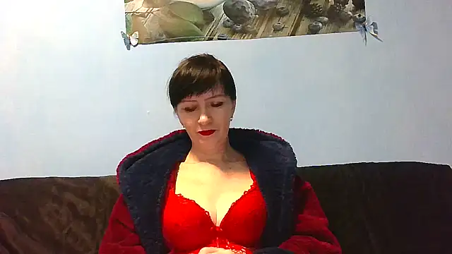 Snapshot of IffetLove42 chatting on 21, 12, 2025 IffetLove42 online show from 21, 12, 2025