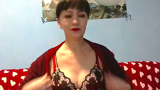 Snapshot of IffetLove42 chatting on 27, 2, 2026 IffetLove42 online show from 27, 2, 2026