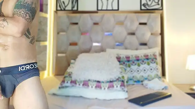 Snapshot of Andrew_Haalls chatting on 15, 12, 2025 Andrew Haalls online show from 15, 12, 2025