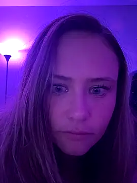 Snapshot of kaylacarson chatting on 28, 10, 2025 kaylacarson online show from 28, 10, 2025