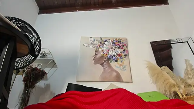 Snapshot of hathor__01 chatting on 7, 11, 2025 hathor 01 online show from 7, 11, 2025