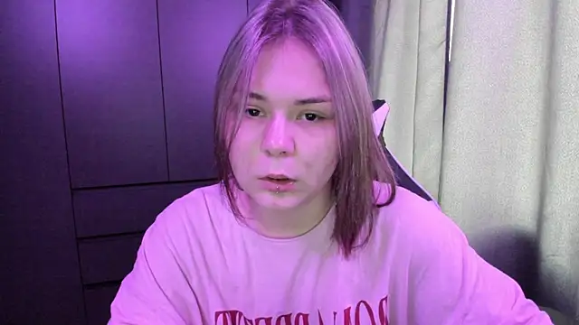 sophia lix online show from 3, 12, 2025