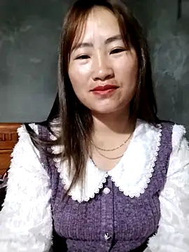 Snapshot of emini-xx chatting on 4, 3, 2026 emini-xx online show from 4, 3, 2026