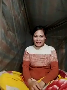 Snapshot of doggy-00 chatting on 14, 11, 2025 doggy-00 online show from 14, 11, 2025