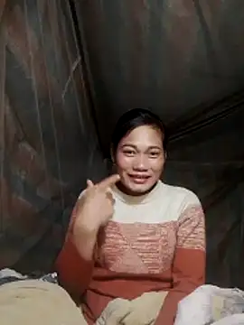 Snapshot of doggy-00 chatting on 15, 11, 2025 doggy-00 online show from 15, 11, 2025