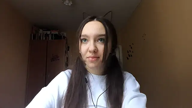 Snapshot of Kimixoo chatting on 8, 11, 2025 Kimixoo online show from 8, 11, 2025