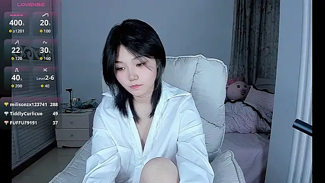 Snapshot of XIAO-VQ chatting on 29, 10, 2025 XIAO-VQ online show from 29, 10, 2025