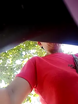 Snapshot of bella-la chatting on 7, 11, 2025 bella-la online show from 7, 11, 2025