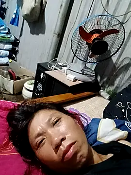 Snapshot of bella-la chatting on 9, 11, 2025 bella-la online show from 9, 11, 2025