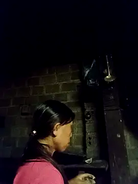 Snapshot of bella-la chatting on 23, 11, 2025 bella-la online show from 23, 11, 2025