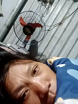 Snapshot of bella-la chatting on 29, 11, 2025 bella-la online show from 29, 11, 2025