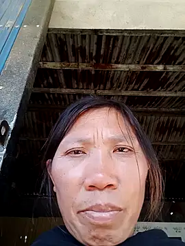 Snapshot of bella-la chatting on 1, 12, 2025 bella-la online show from 1, 12, 2025