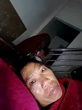 Snapshot of bella-la chatting on 20, 12, 2025 bella-la online show from 20, 12, 2025