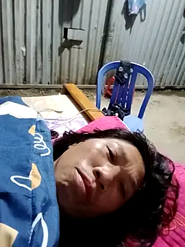 Snapshot of bella-la chatting on 22, 12, 2025 bella-la online show from 22, 12, 2025