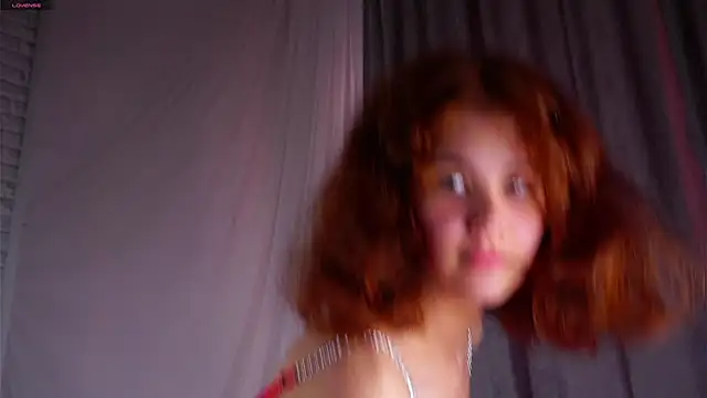 Snapshot of YettaCalabria chatting on 17, 6, 2026 YettaCalabria online show from 17, 6, 2026