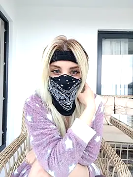 Snapshot of Sweet_xxBuse chatting on 18, 1, 2026 Sweet xxBuse online show from 18, 1, 2026