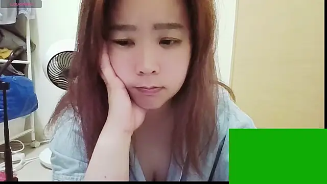 Snapshot of kim1010holiday chatting on 5, 3, 2026 kim1010holiday online show from 5, 3, 2026